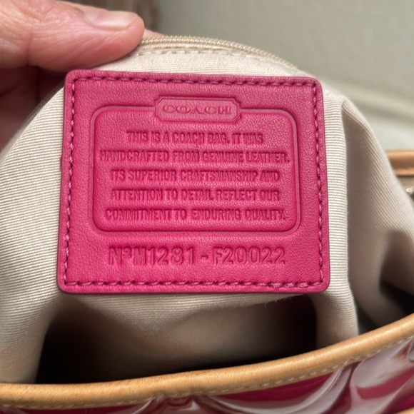 Coach - Picture 8 of 8